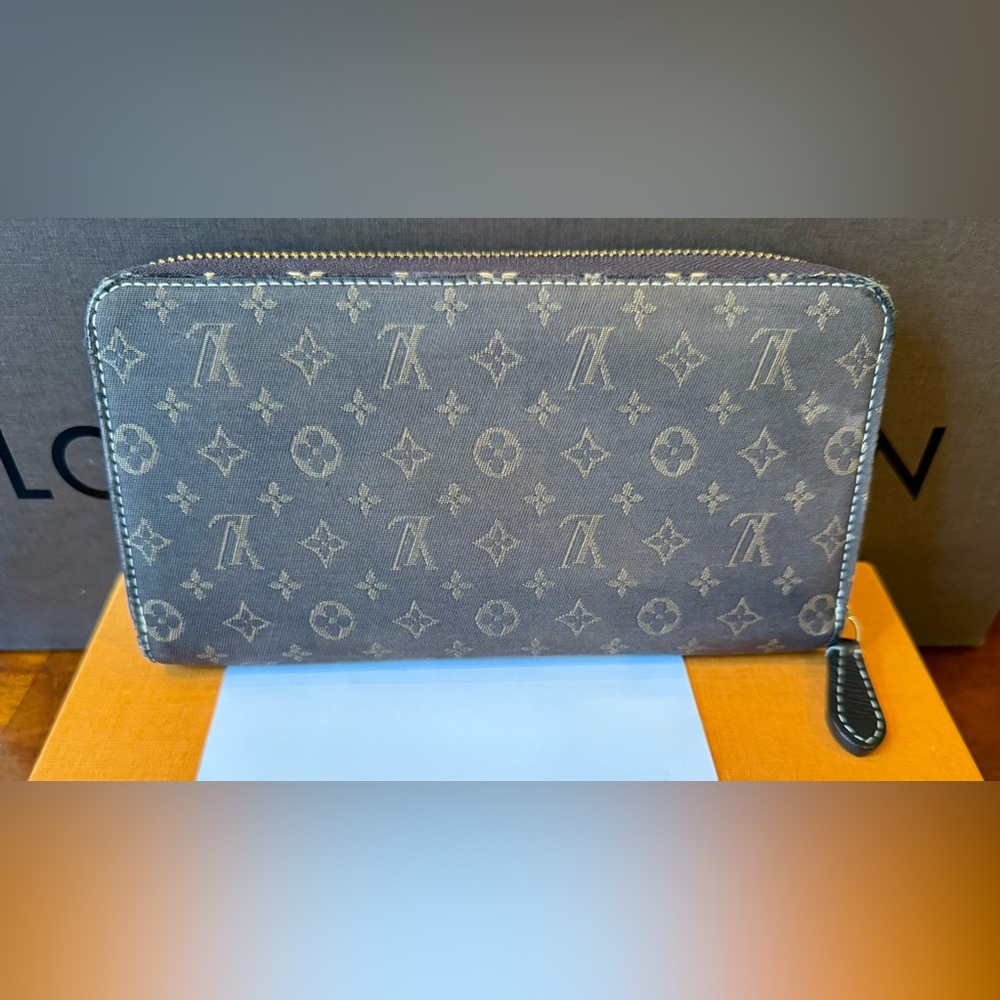Pre-Loved Louis Vuitton MiniLin Long Zippy wallet, Brown